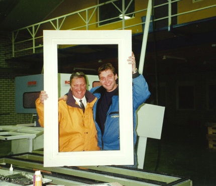 Moderne montage van Knipping kozijn, woningbouw renovatie