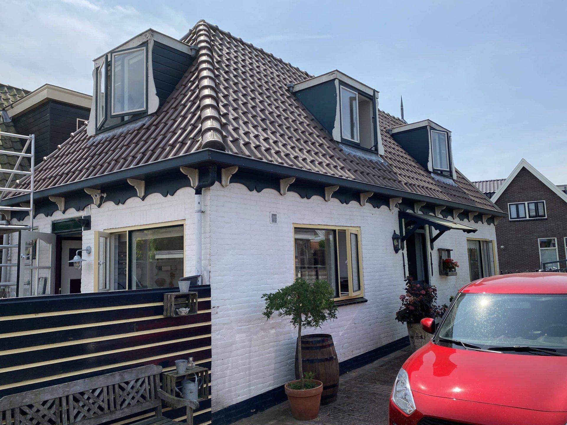 Knipping kozijnen tijdens woningrenovatie met hoogstaand vakmanschap